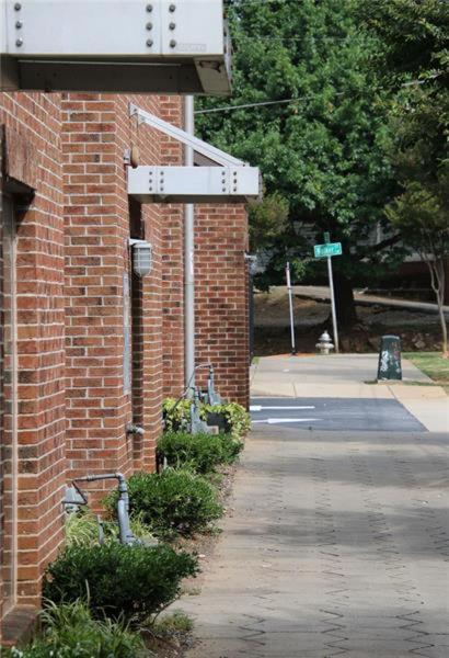 Trendy Castleberry Hill Condo- Walk To Mercedes Benz/ All Downtown Attractions Atlanta Exteriör bild